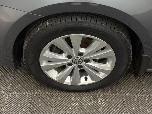 Used 2015 Volkswagen Golf TDI S FWD image 11