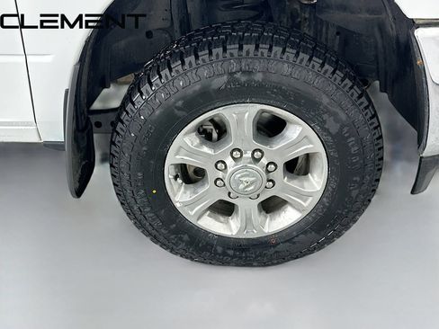Used 2023 RAM 2500 Big Horn w/ Cold Weather Group AWD/4WD image 35