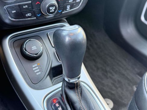 Used 2018 Jeep Compass Latitude w/ Popular Equipment Group image 34