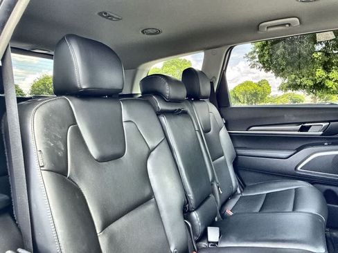 Used 2024 Kia Telluride LX FWD image 26