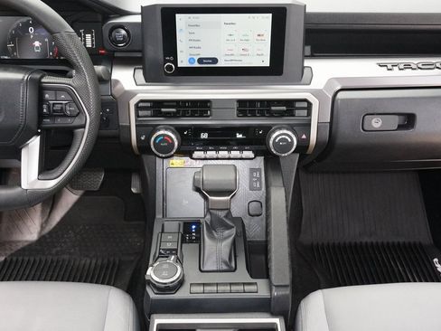 Used 2024 Toyota Tacoma SR5 image 17