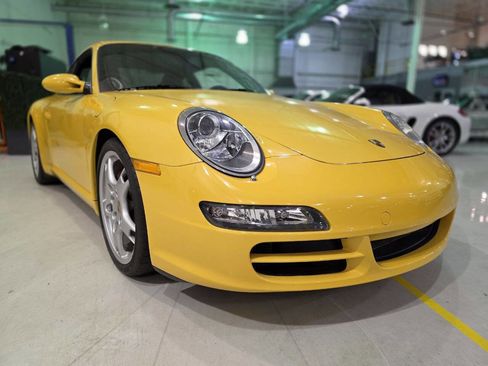 Used 2005 Porsche 911 Carrera S image 4