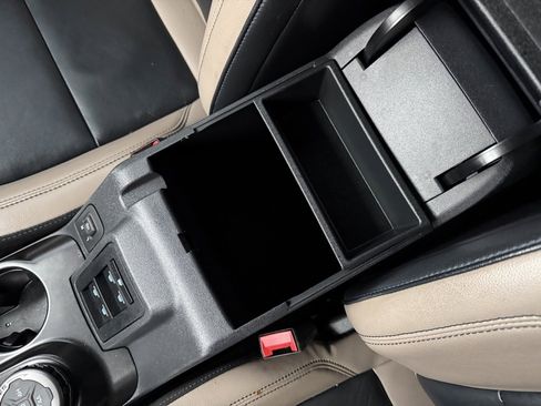 Used 2022 Ford Bronco Wildtrak image 26