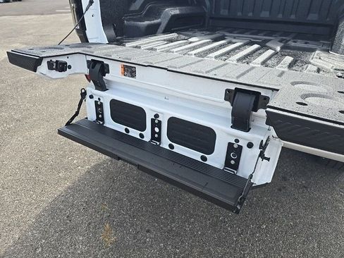 New 2025 GMC Hummer EV 3X image 7