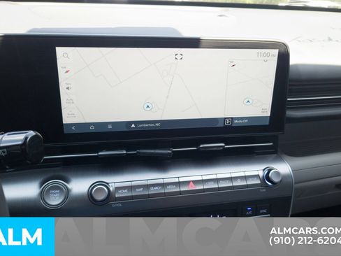 Used 2024 Hyundai Kona Limited FWD image 10