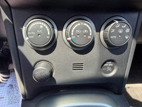 Used 2011 Nissan Rogue SV w/ SL Pkg AWD/4WD image 23