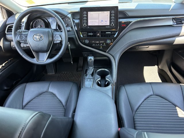 Used 2022 Toyota Camry SE w/ Carpet Mat Package (TMS) FWD image 15