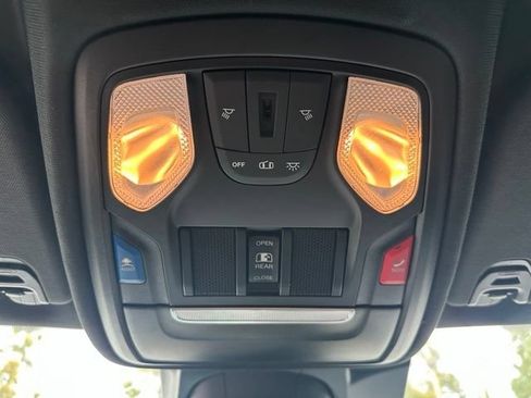 Used 2022 RAM 1500 Big Horn w/ Night Edition RWD image 26
