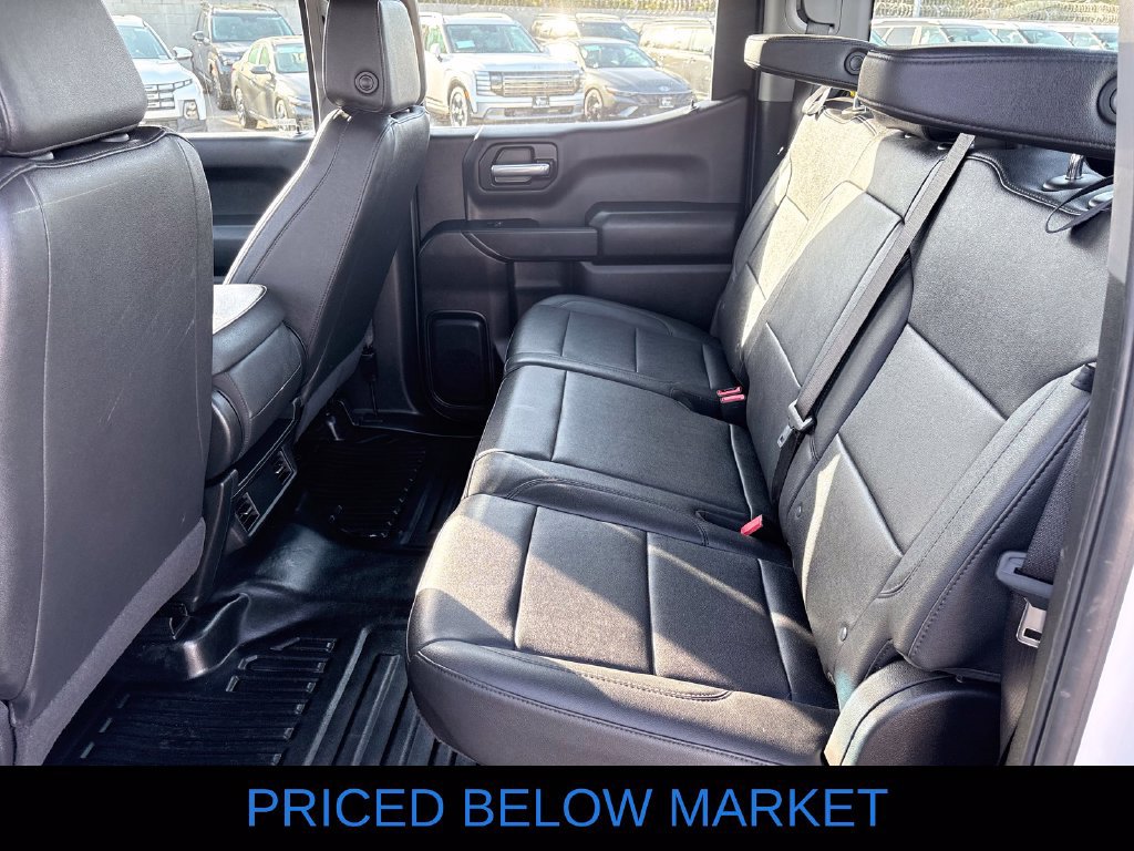 Used 2025 Chevrolet Silverado 1500 W/T w/ Trailering Package AWD/4WD image 7