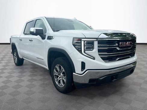 Used 2025 GMC Sierra 1500 SLT AWD/4WD image 4