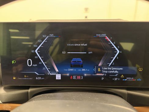 Used 2023 BMW 330i xDrive 330i xDrive w/ M Sport Package image 10