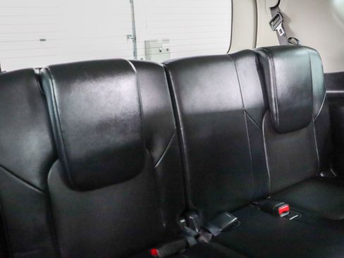 Used 2023 Nissan Armada SV RWD image 30