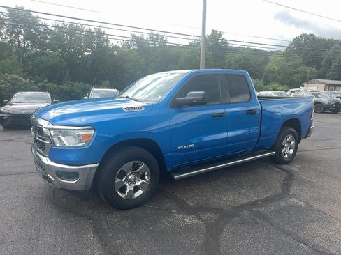 Used 2023 RAM 1500 Big Horn AWD/4WD image 3