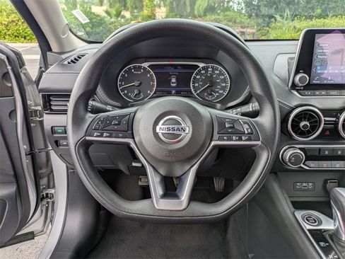Used 2023 Nissan Sentra SV image 19