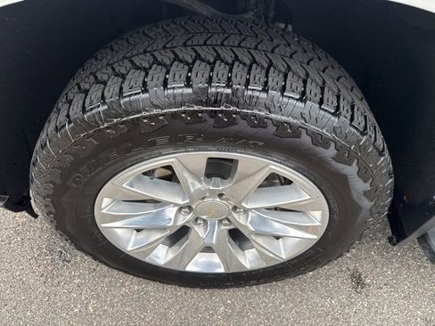 Used 2022 Chevrolet Silverado 1500 LTZ w/ LTZ Premium Package image 6