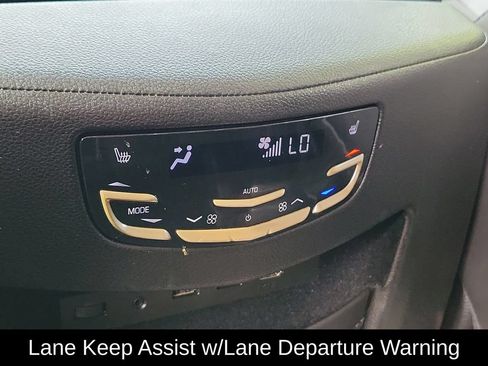 Used 2019 Cadillac Escalade Luxury RWD image 19
