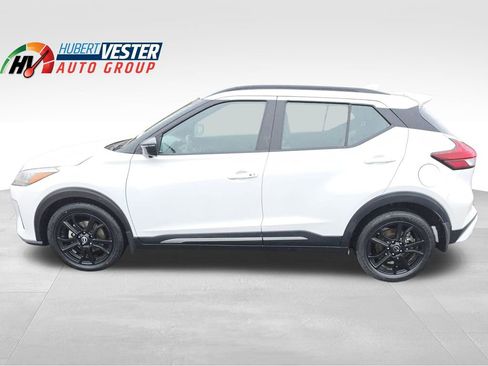 Used 2024 Nissan Kicks SR w/ SR Premium Package image 1