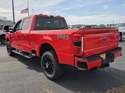 Used 2025 Ford F250 Lariat w/ Black Appearance Package AWD/4WD image 9