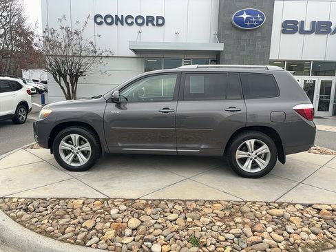 Used 2008 Toyota Highlander Sport image 1