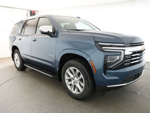 Used 2025 Chevrolet Tahoe Premier image 3