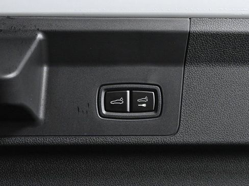 New 2026 Porsche Panamera RWD image 33