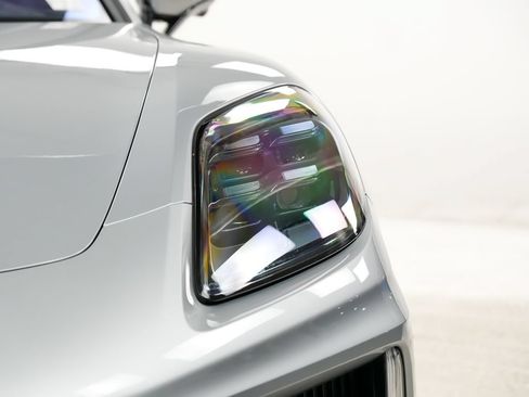Used 2025 Porsche Panamera 4 E-Hybrid AWD/4WD image 8