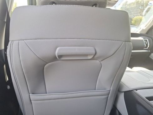 New 2025 Ford Expedition Platinum w/ Driver's Package image 39