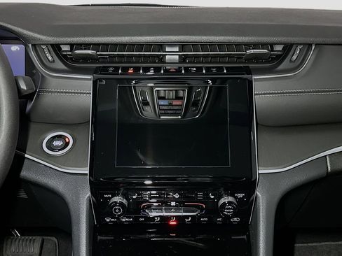 New 2025 Jeep Grand Cherokee L Altitude AWD/4WD image 10