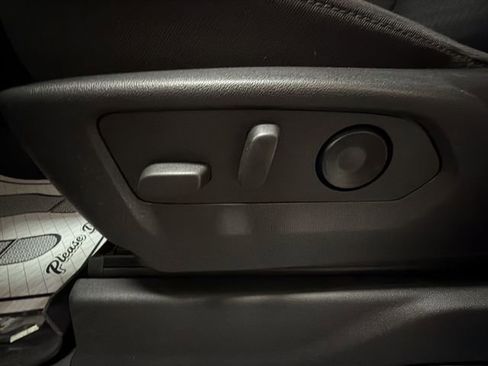 Used 2023 Chevrolet Silverado 1500 Custom Trail Boss w/ LPO, Dark Essentials Package image 12