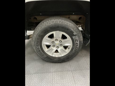 Used 2018 Chevrolet Silverado 1500 LT w/ All Star Edition AWD/4WD image 36