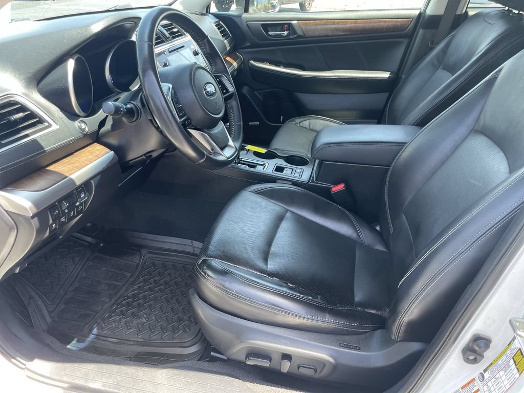 Used 2018 Subaru Outback 2.5i Limited AWD/4WD image 9