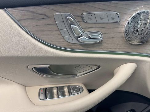 Used 2023 Mercedes-Benz E 450 Cabriolet image 19