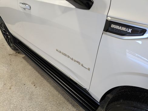 Used 2024 GMC Yukon Denali w/ Max Trailering Package AWD/4WD image 10