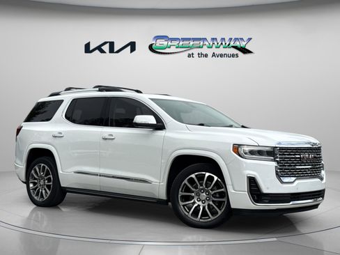 Used 2021 GMC Acadia Denali w/ Denali Technology Package image 1