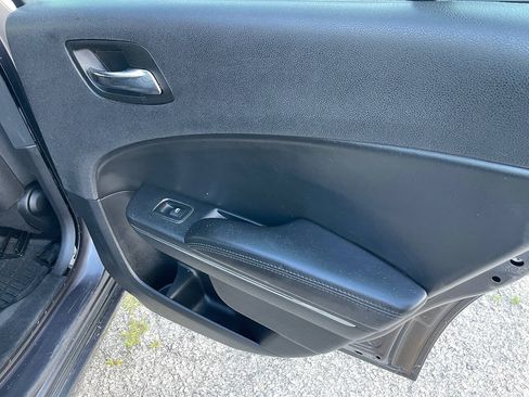 Used 2014 Dodge Charger SE w/ Sport Appearance Group RWD image 12
