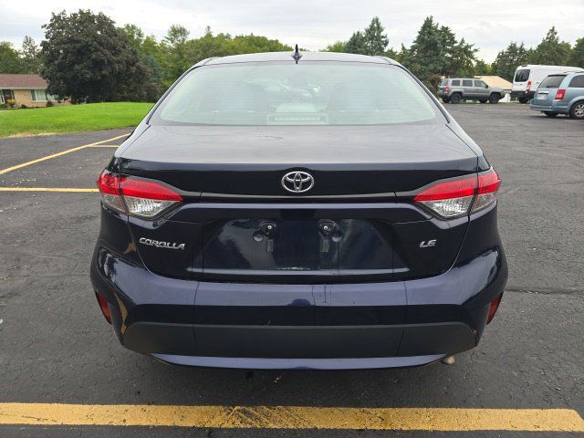 Used 2022 Toyota Corolla LE w/ Carpet Mat Package (TMS) FWD image 6