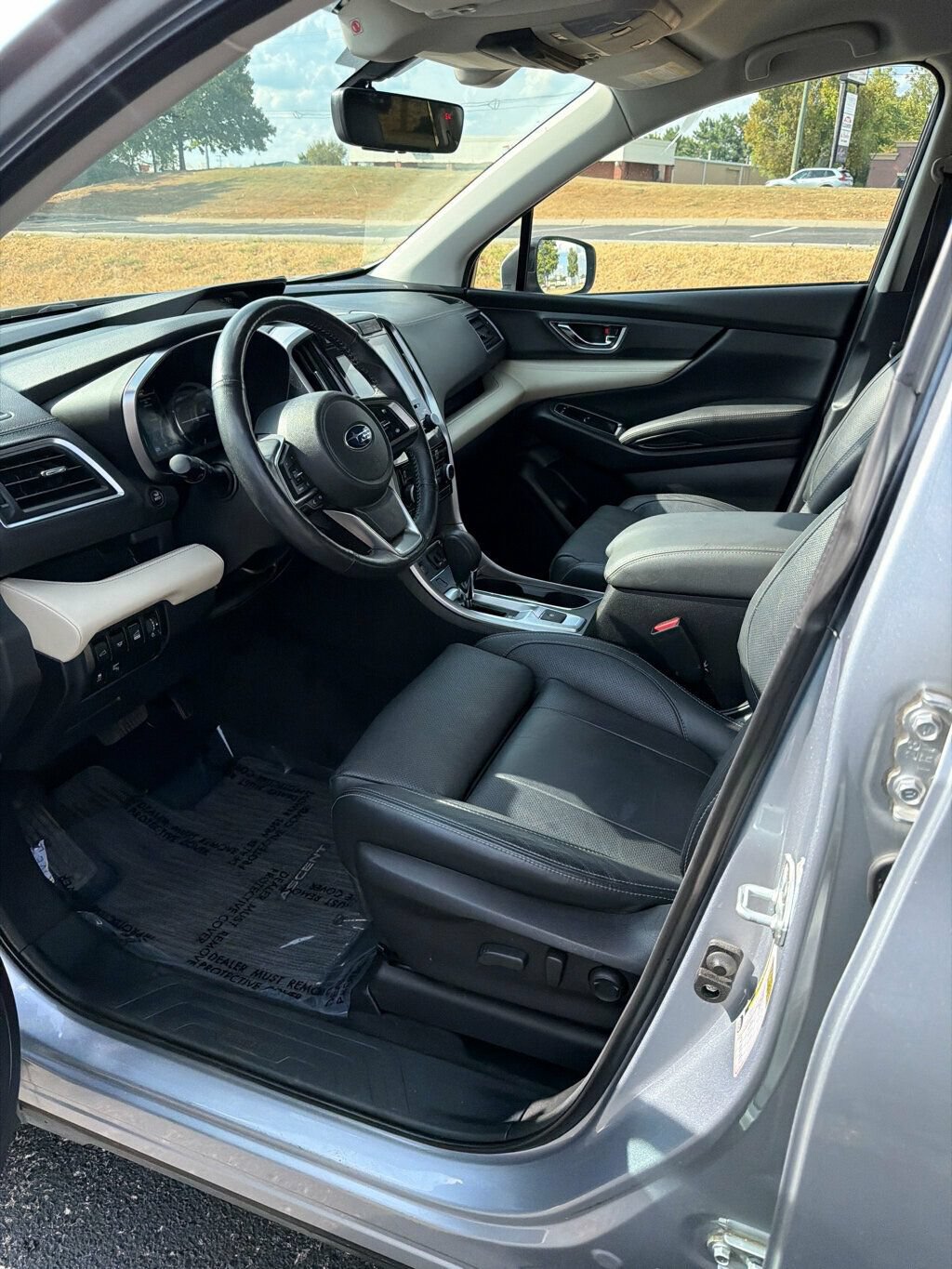 Used 2022 Subaru Ascent Limited AWD/4WD image 9