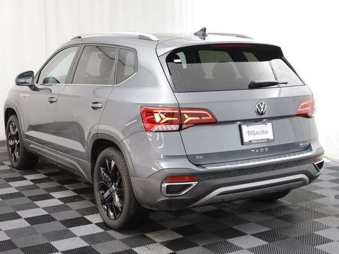 Certified 2023 Volkswagen Taos SE w/ Black Wheel Package image 15