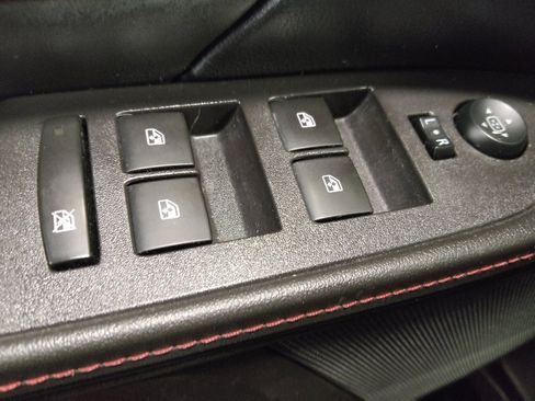 Used 2015 GMC Terrain SLE image 27