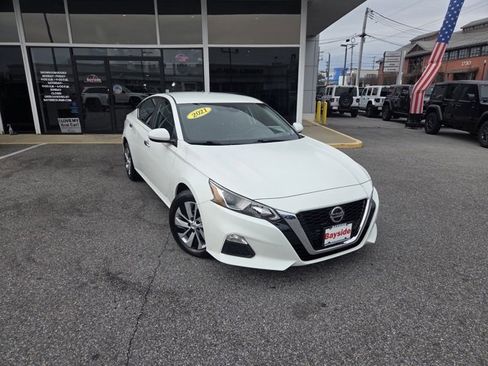 Used 2021 Nissan Altima 2.5 S image 2