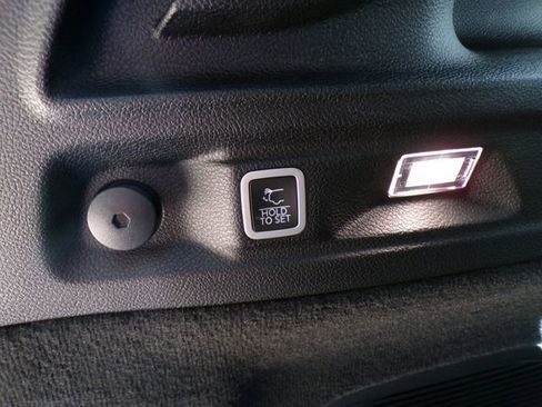 Used 2025 Jeep Grand Cherokee L Overland w/ Trailer Tow Package image 8