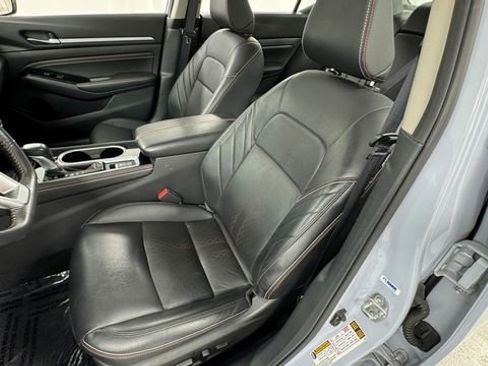 Certified 2023 Nissan Altima 2.5 SR w/ SR Premium Package AWD/4WD image 10