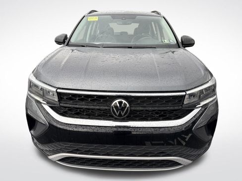 Certified 2023 Volkswagen Taos S FWD image 16