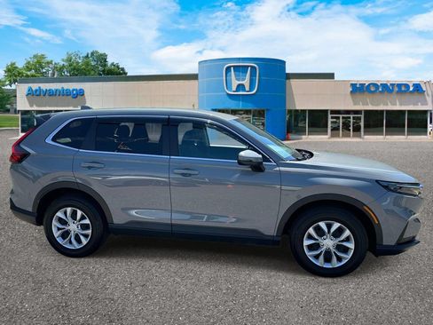 Certified 2025 Honda CR-V LX image 3