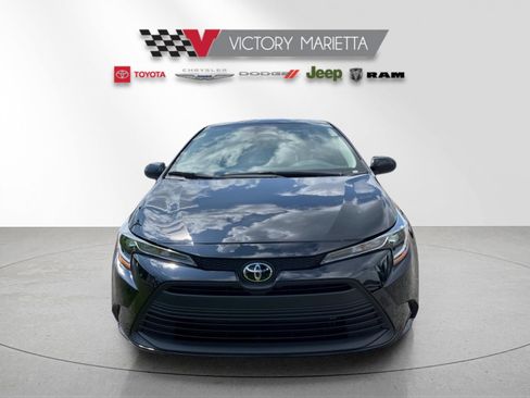 Used 2026 Toyota Corolla LE w/ LE Premium Package FWD image 8