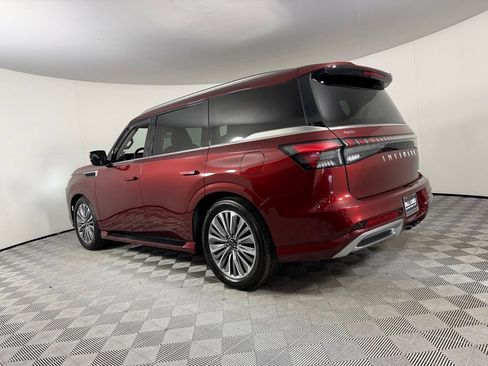 Used 2025 INFINITI QX80 Luxe RWD image 11