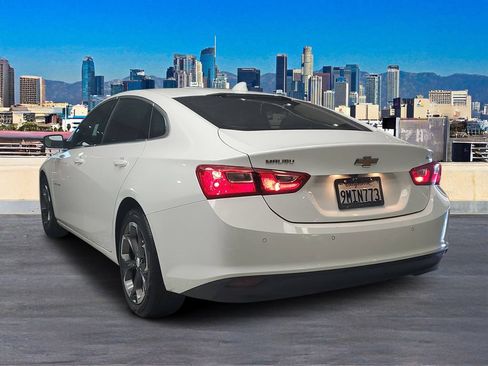 Used 2024 Chevrolet Malibu LT FWD image 5
