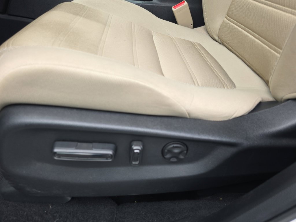 Used 2019 Honda CR-V EX image 12