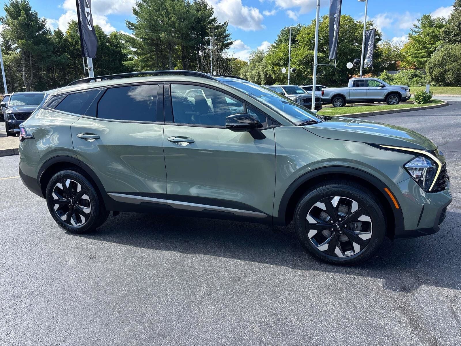 Used 2023 Kia Sportage X-Line w/ X-Line Premium Package AWD/4WD image 6