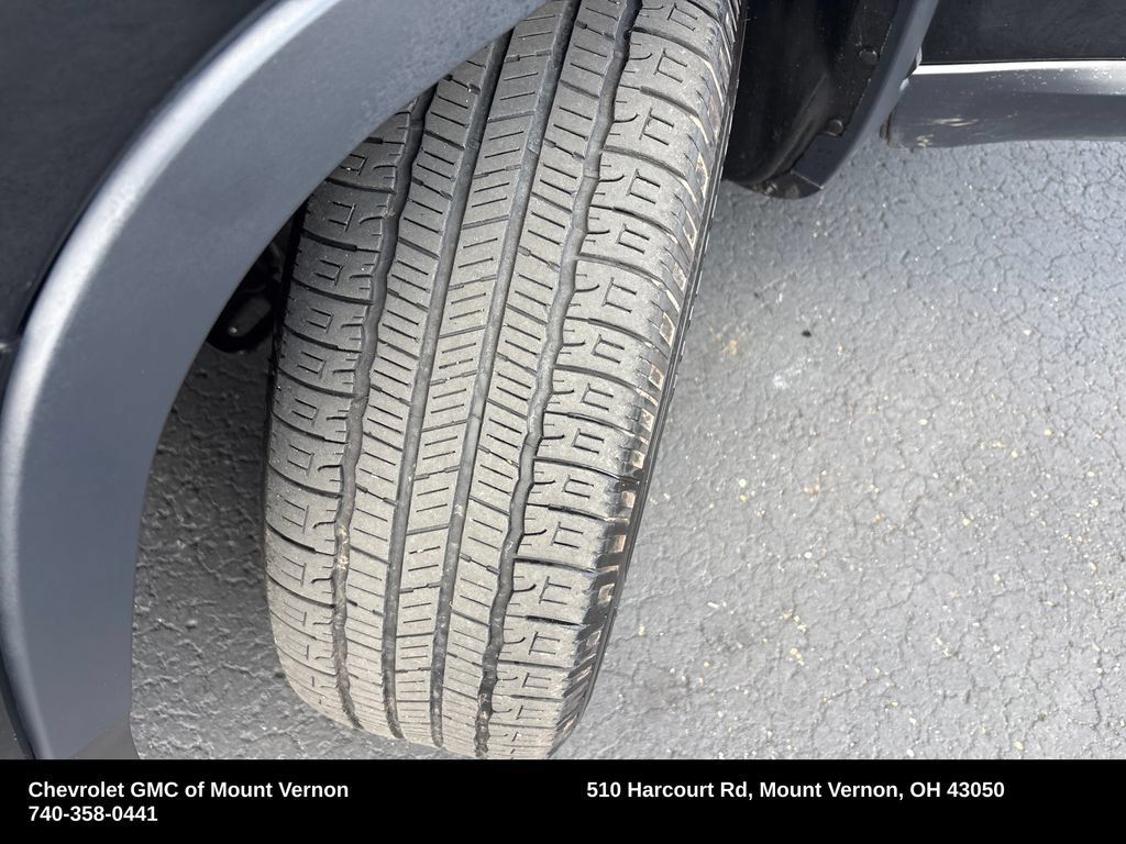 Used 2019 Jeep Cherokee Limited AWD/4WD image 28
